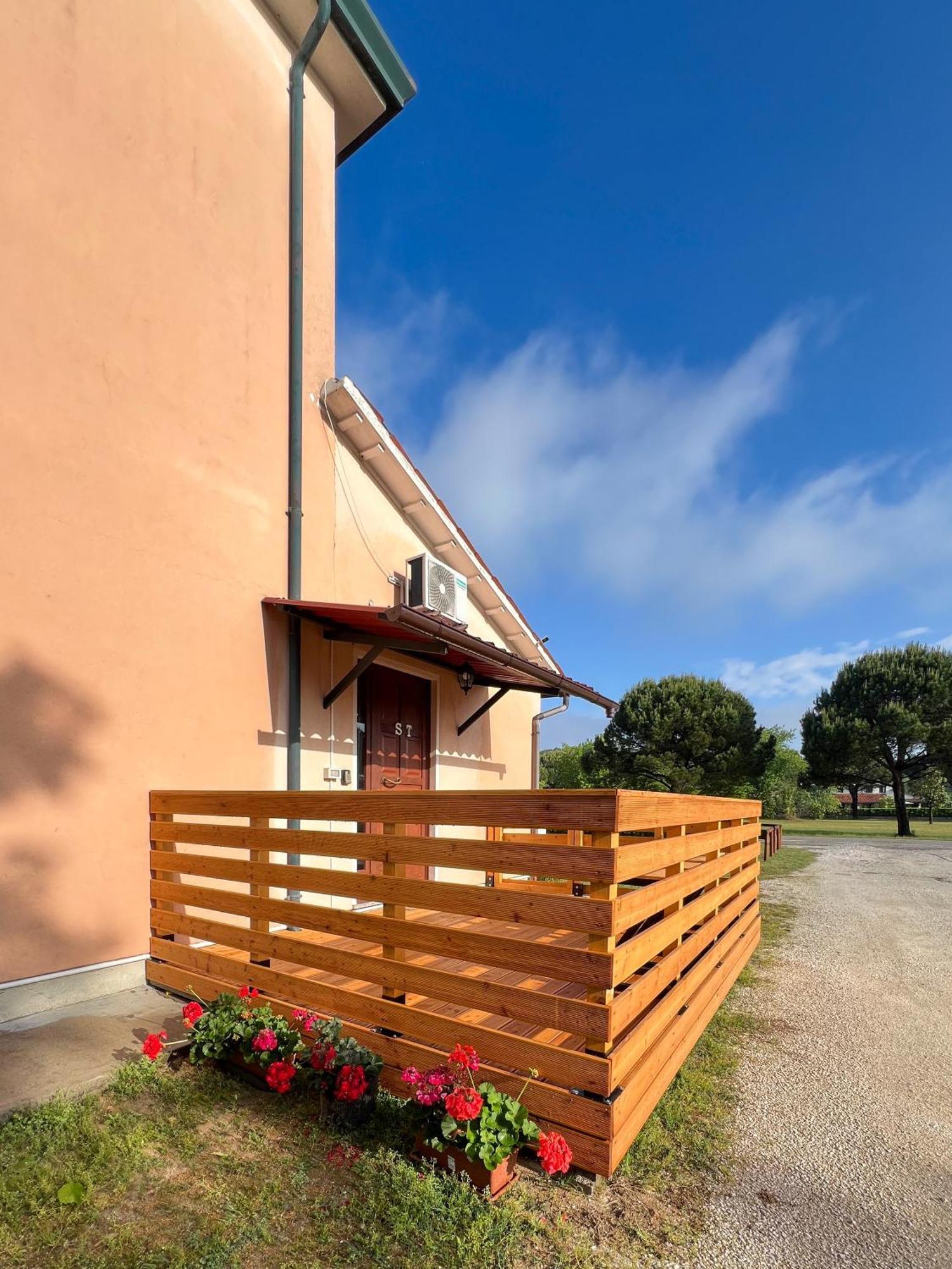 S T Apartment Кавалино-Трепорти Екстериор снимка
